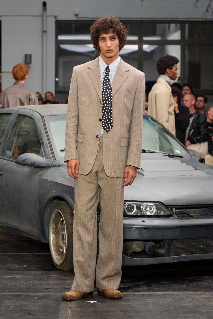 ss26-copenhagen-fashion-week-sunflower-runway-2x3-james-cochrane-9