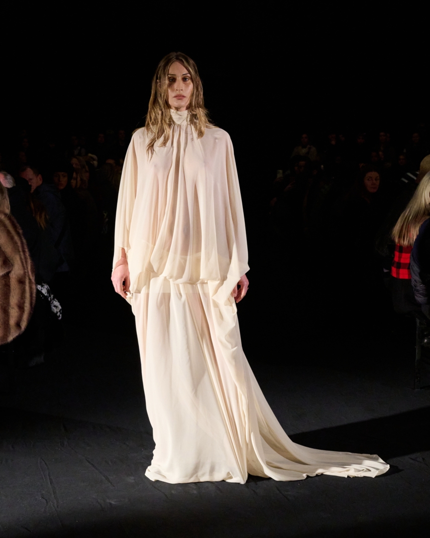 aw26-copenhagen-fashion-week-taus-runway-4x5-james-cochrane-17