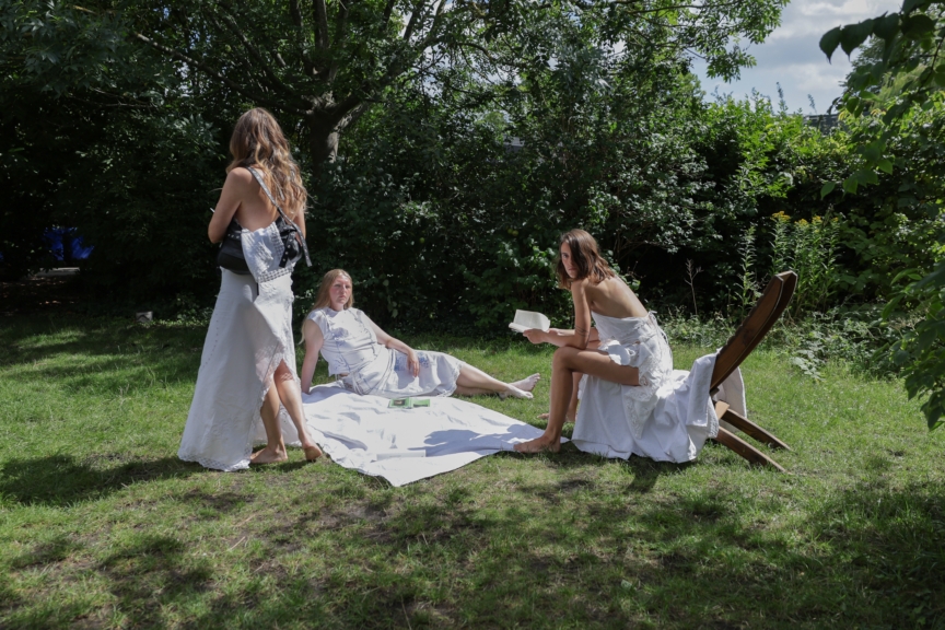 ss26-copenhagen-fashion-week-taus-presentation-2x3-james-cochrane-16