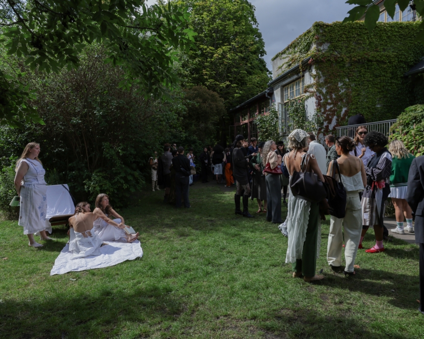 ss26-copenhagen-fashion-week-taus-presentation-4x5-james-cochrane-41