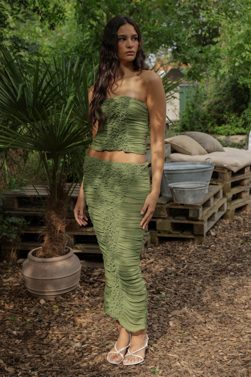 ss26-copenhagen-fashion-week-tg-botanical-runway-2x3-james-cochrane-11