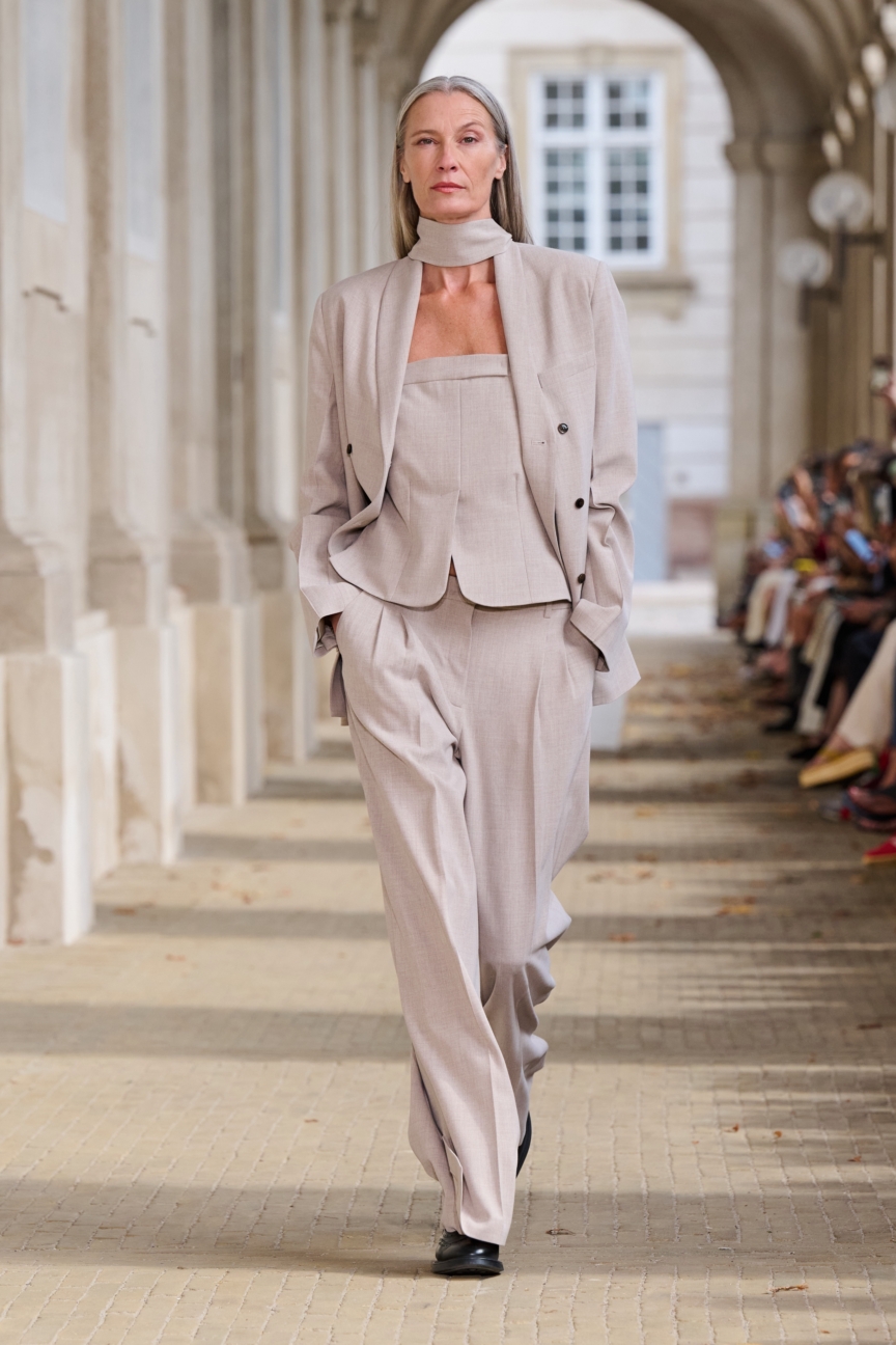 ss26-copenhagen-fashion-week-the-garment-2x3-james-cochrane-1