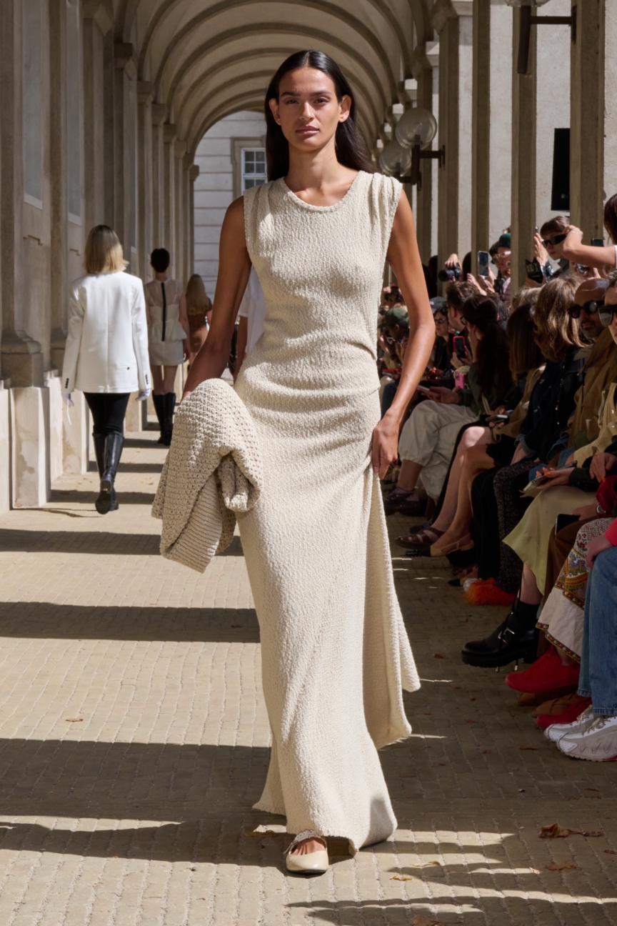 ss26-copenhagen-fashion-week-the-garment-2x3-james-cochrane-23