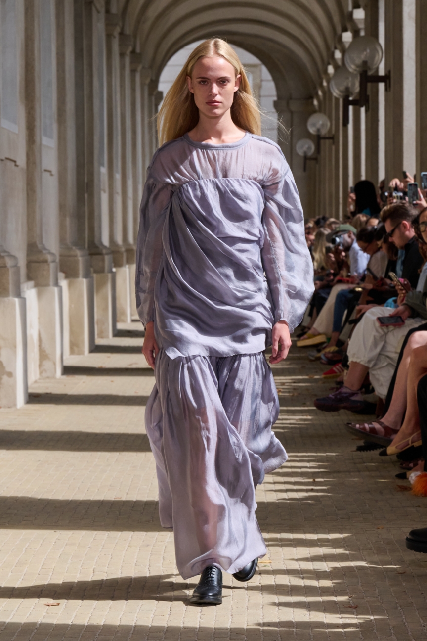ss26-copenhagen-fashion-week-the-garment-2x3-james-cochrane-28