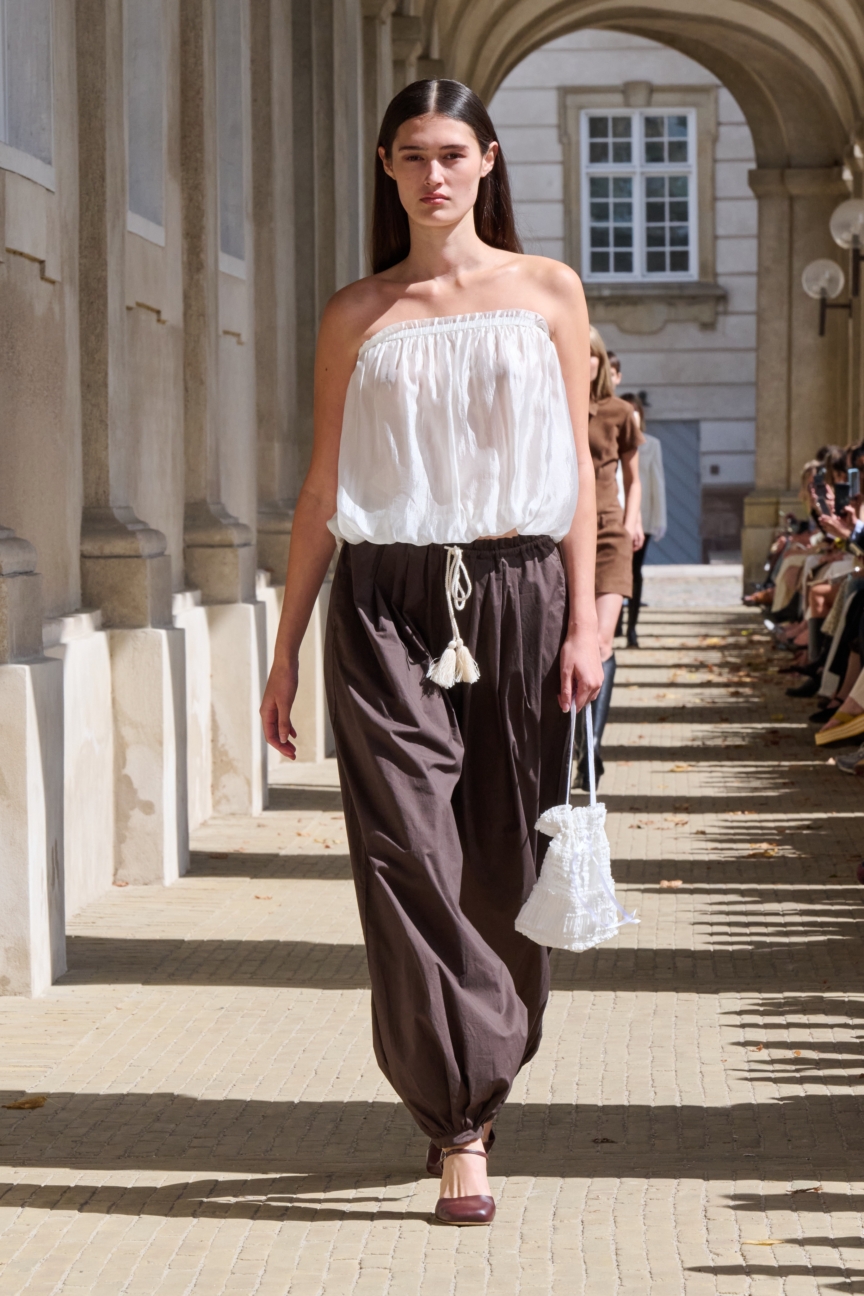ss26-copenhagen-fashion-week-the-garment-2x3-james-cochrane-7