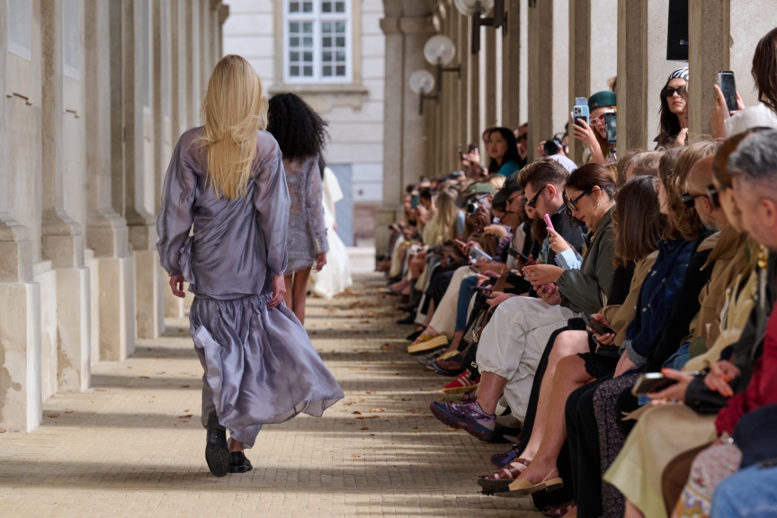 ss26-copenhagen-fashion-week-the-garment-4x5-james-cochrane-30