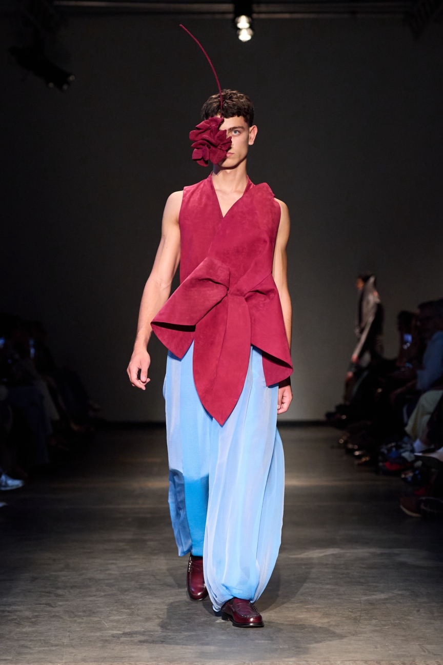ss26-copenhagen-fashion-week-the-royal-danish-academy-runway-2x3-james-cochrane-13