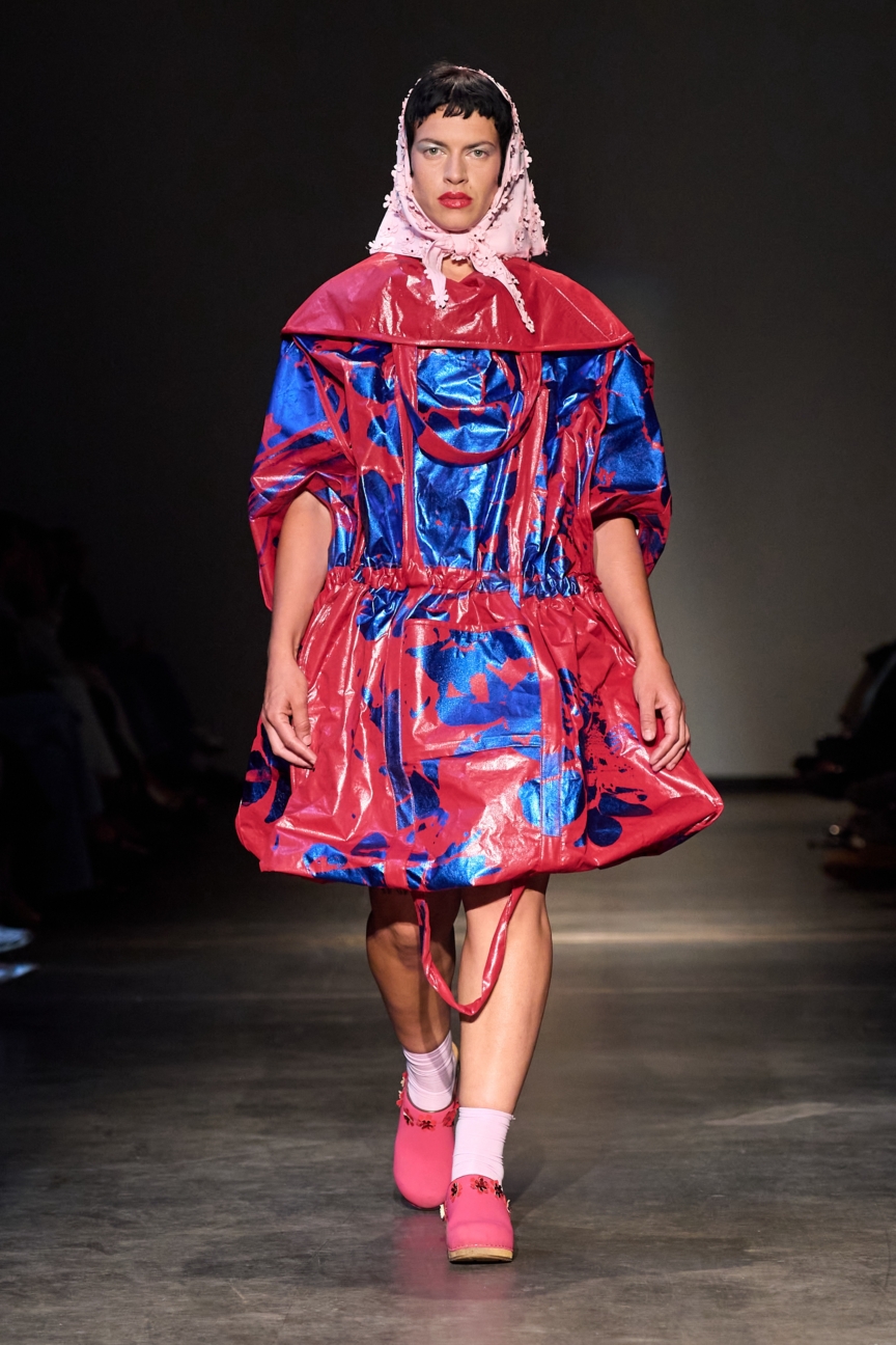 ss26-copenhagen-fashion-week-the-royal-danish-academy-runway-2x3-james-cochrane-22