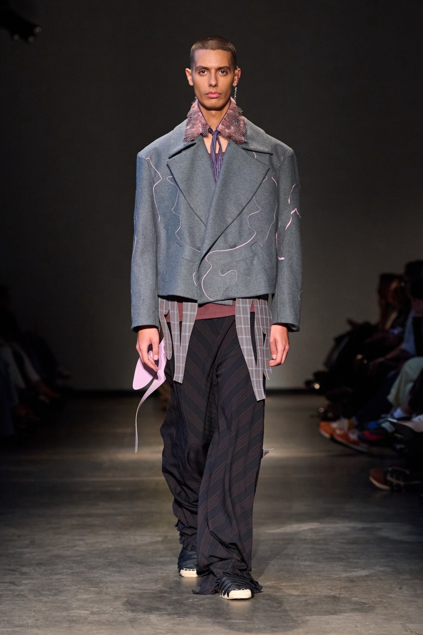 ss26-copenhagen-fashion-week-the-royal-danish-academy-runway-2x3-james-cochrane-37