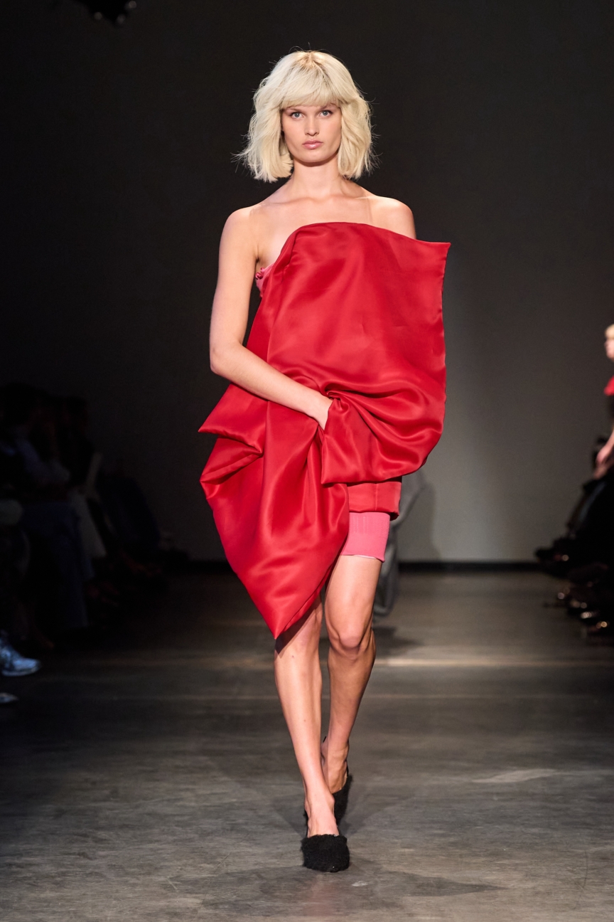 ss26-copenhagen-fashion-week-the-royal-danish-academy-runway-2x3-james-cochrane-4