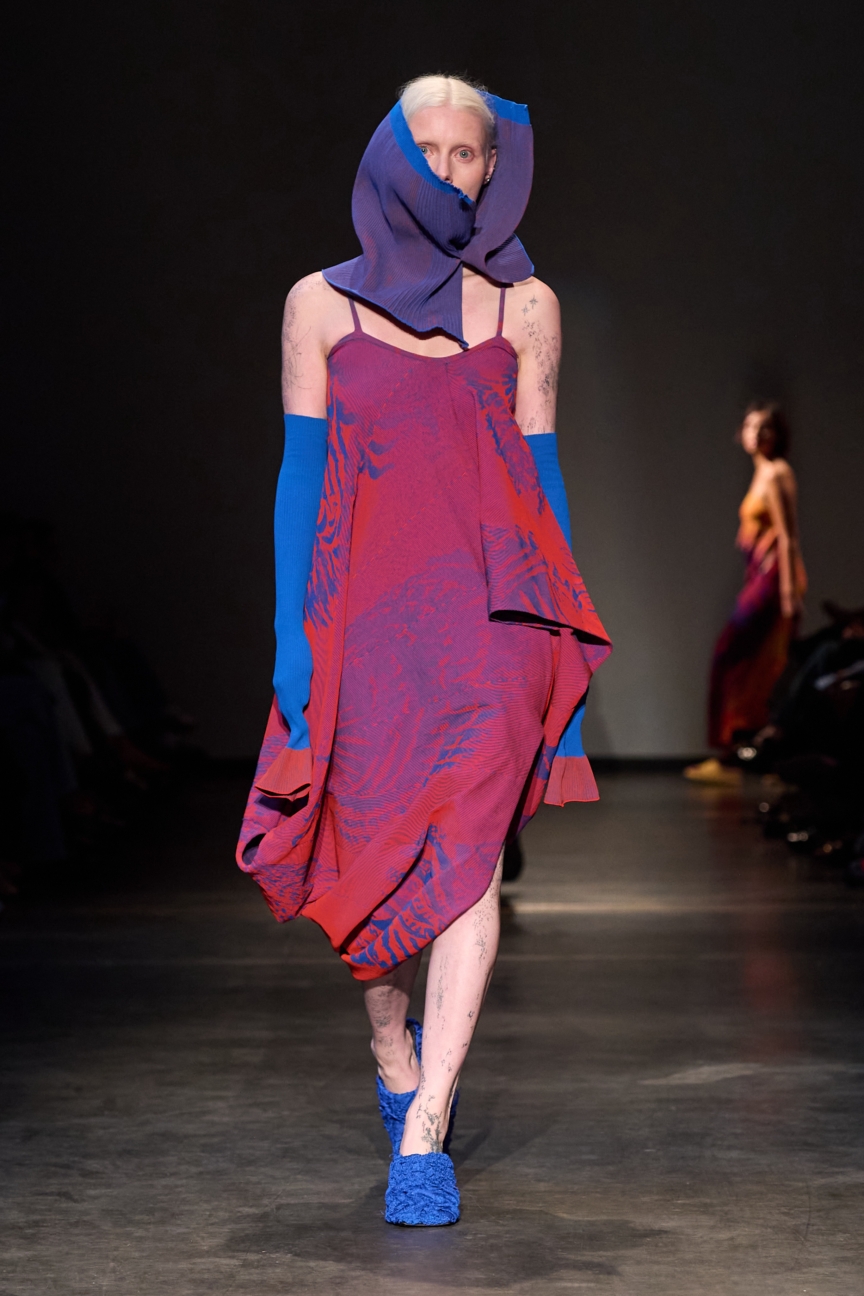 ss26-copenhagen-fashion-week-the-royal-danish-academy-runway-2x3-james-cochrane-46