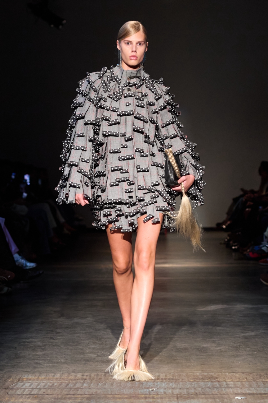 ss26-copenhagen-fashion-week-the-royal-danish-academy-runway-2x3-james-cochrane-56