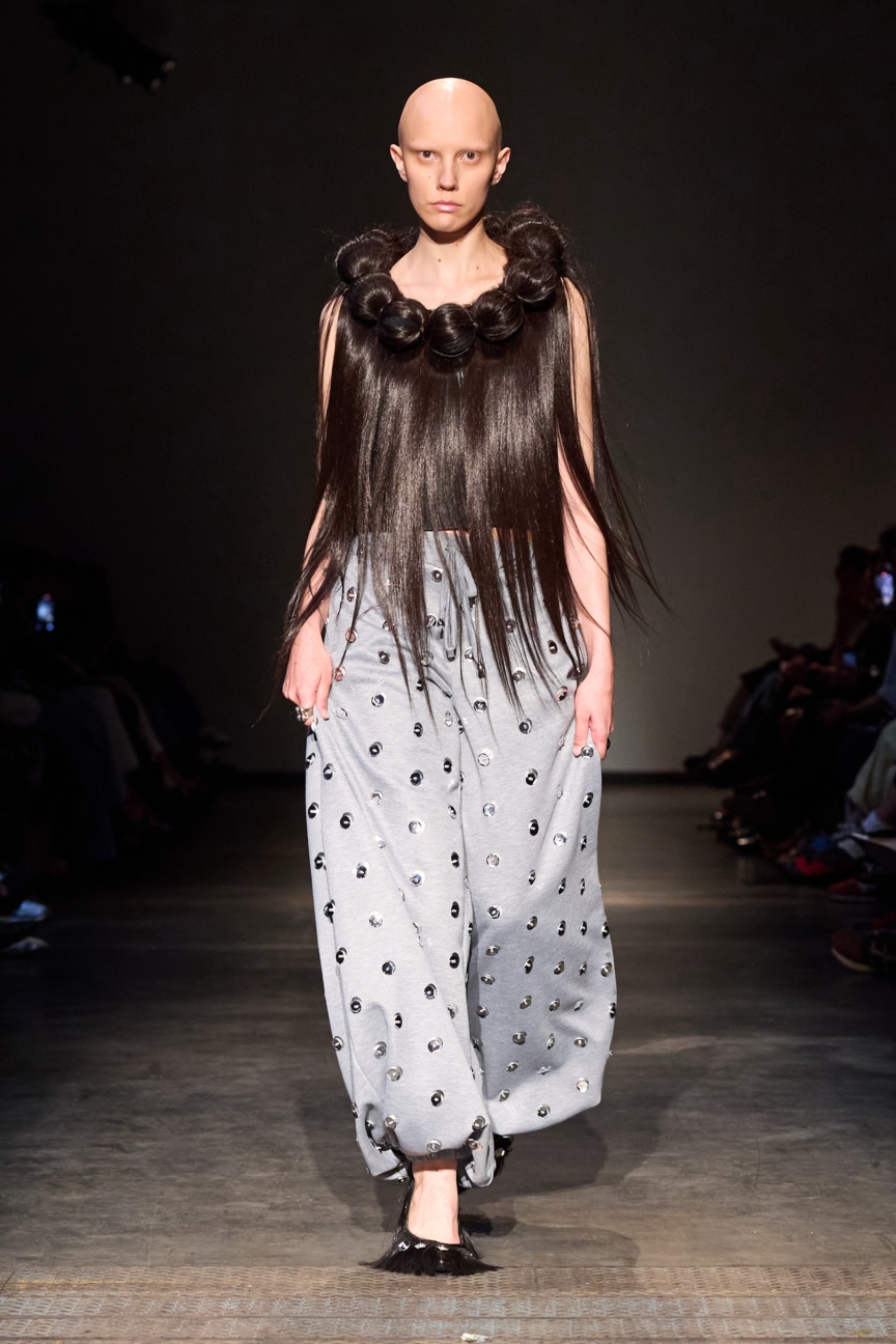 ss26-copenhagen-fashion-week-the-royal-danish-academy-runway-2x3-james-cochrane-58