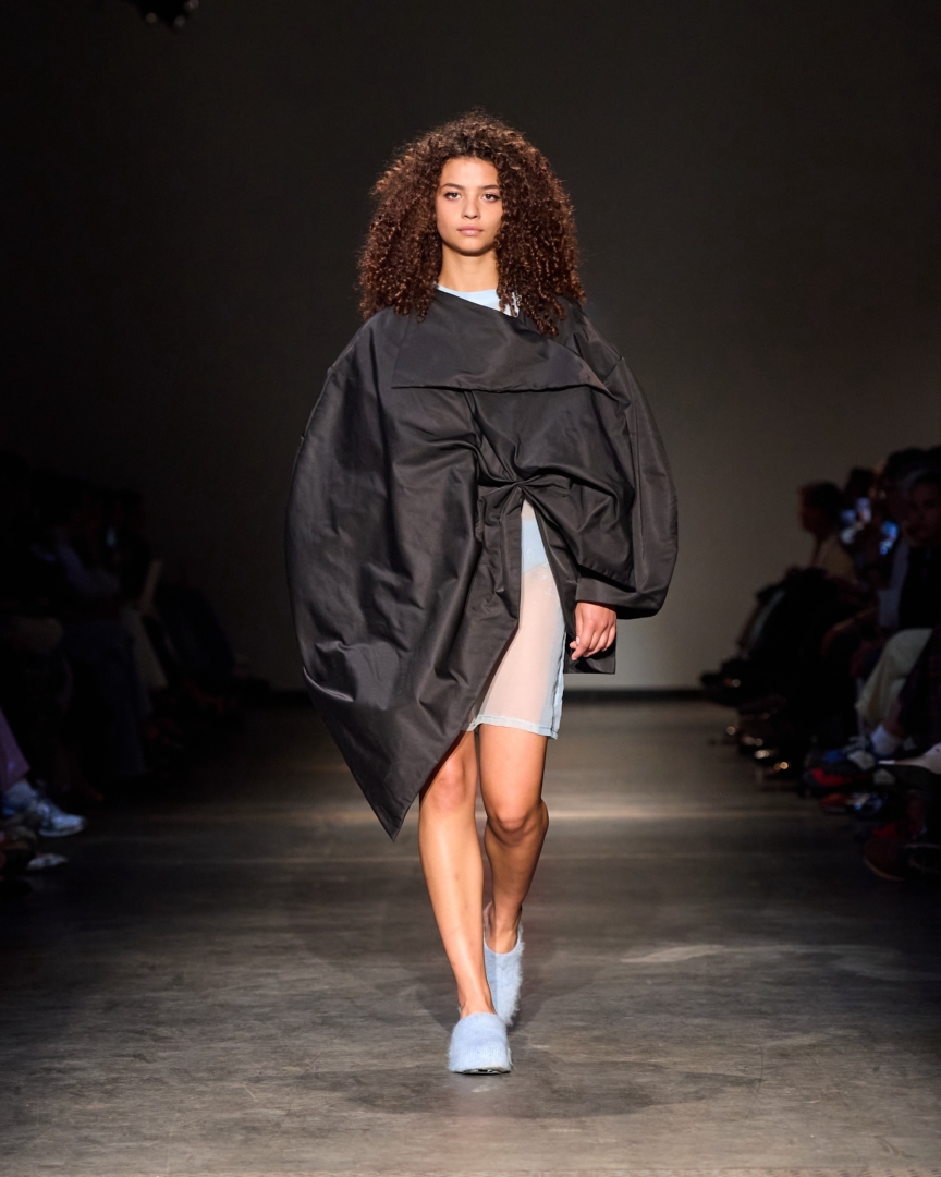 ss26-copenhagen-fashion-week-the-royal-danish-academy-runway-4x5-james-cochrane-3