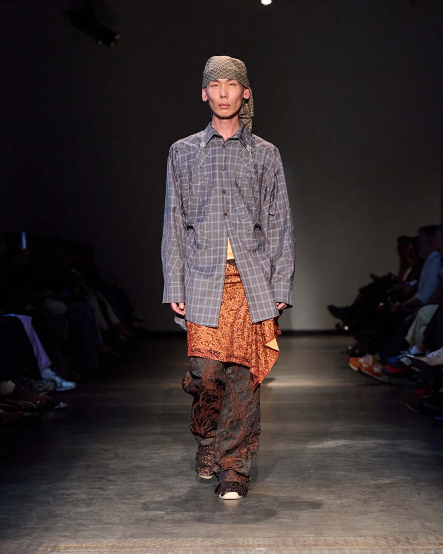ss26-copenhagen-fashion-week-the-royal-danish-academy-runway-4x5-james-cochrane-39