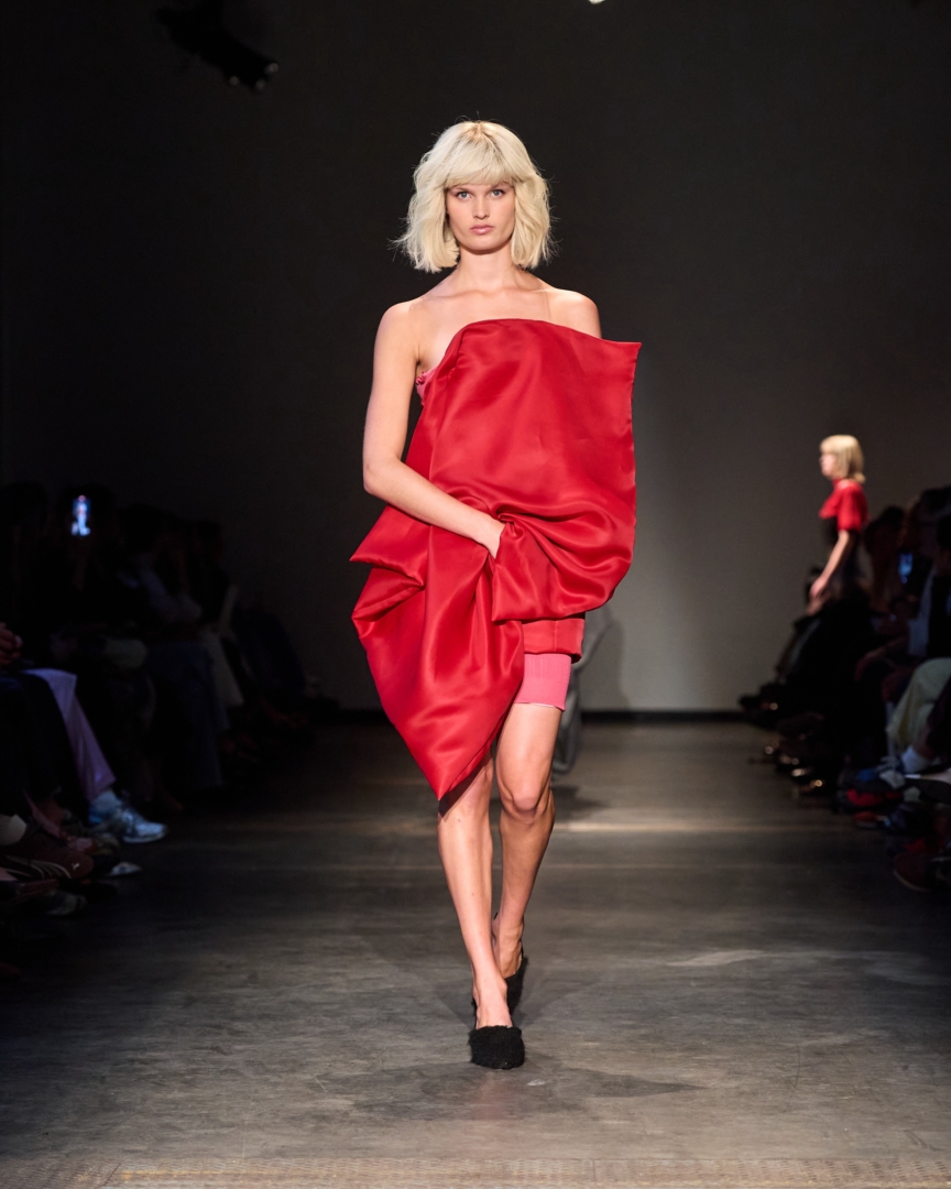 ss26-copenhagen-fashion-week-the-royal-danish-academy-runway-4x5-james-cochrane-4