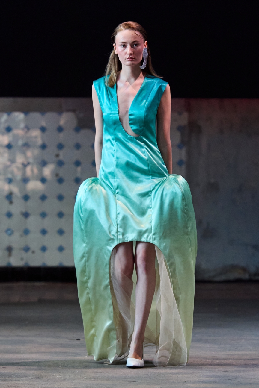 ss26-copenhagen-fashion-week-swedish-school-of-textiles-runway-2x3-james-cochrane-52