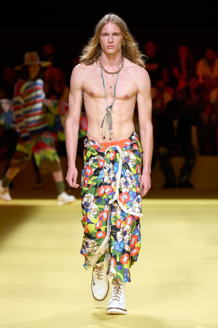 dsquared2-ss23-mens-show-20