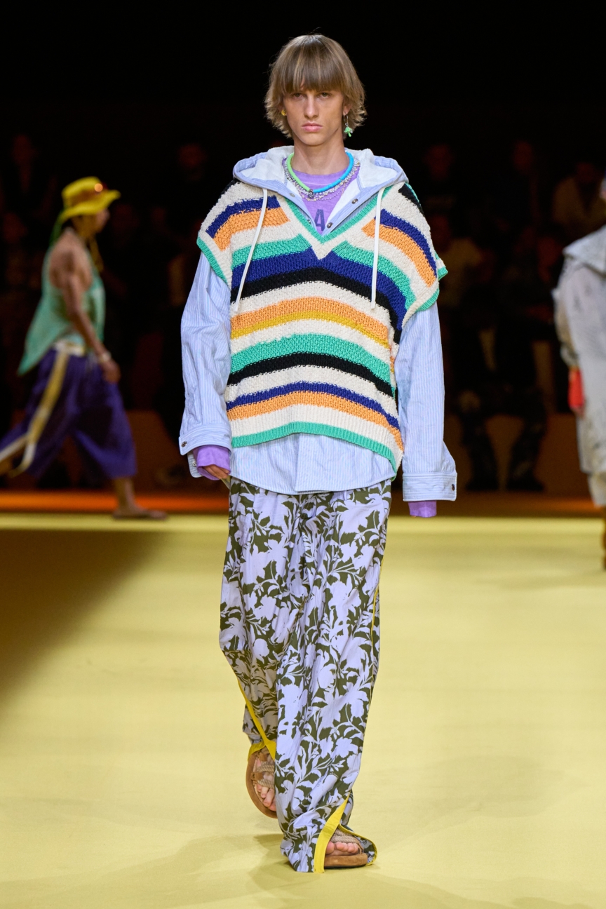 dsquared2-ss23-mens-show-33