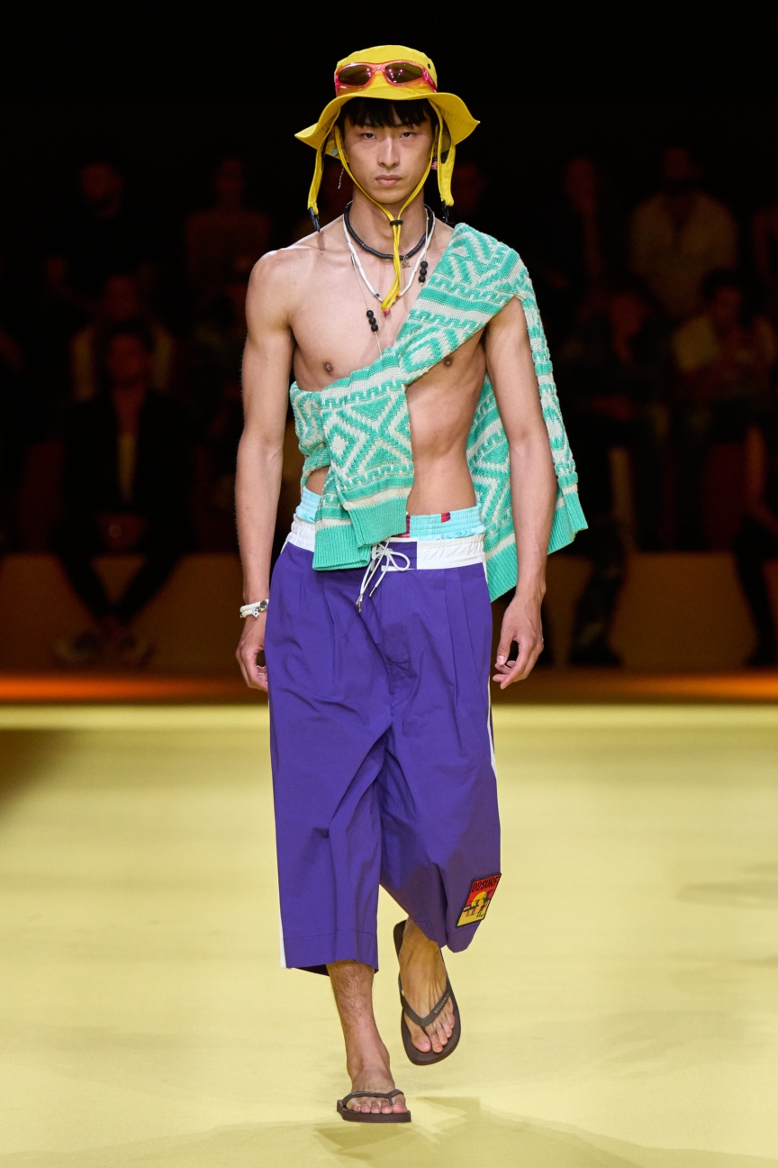 dsquared2-ss23-mens-show-34