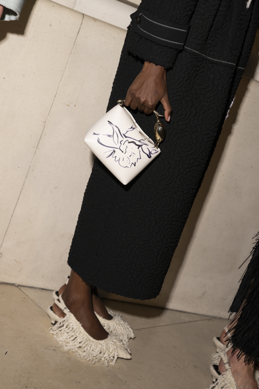 erdem-autumn-winter-2025-collection-backstage-14