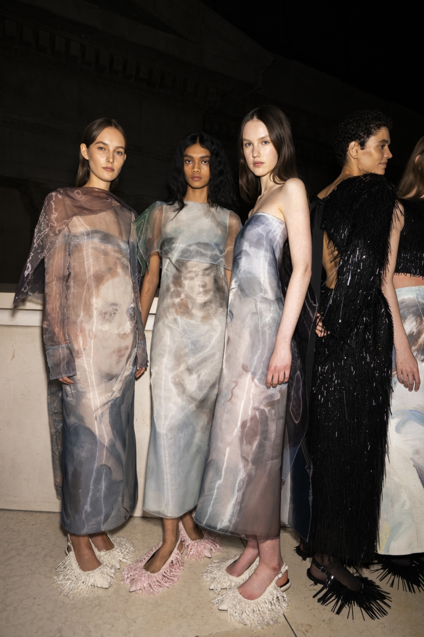 erdem-autumn-winter-2025-collection-backstage-16
