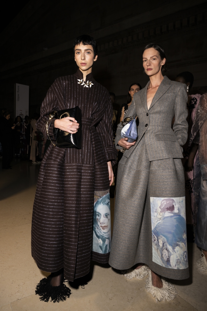 erdem-autumn-winter-2025-collection-backstage-17