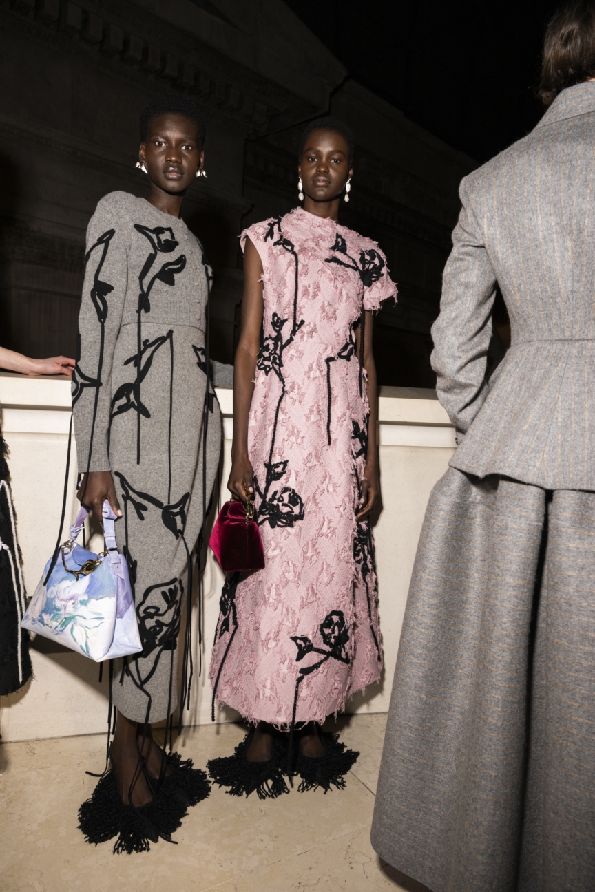 erdem-autumn-winter-2025-collection-backstage-18