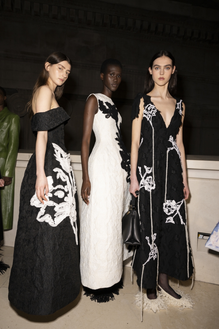 erdem-autumn-winter-2025-collection-backstage-20