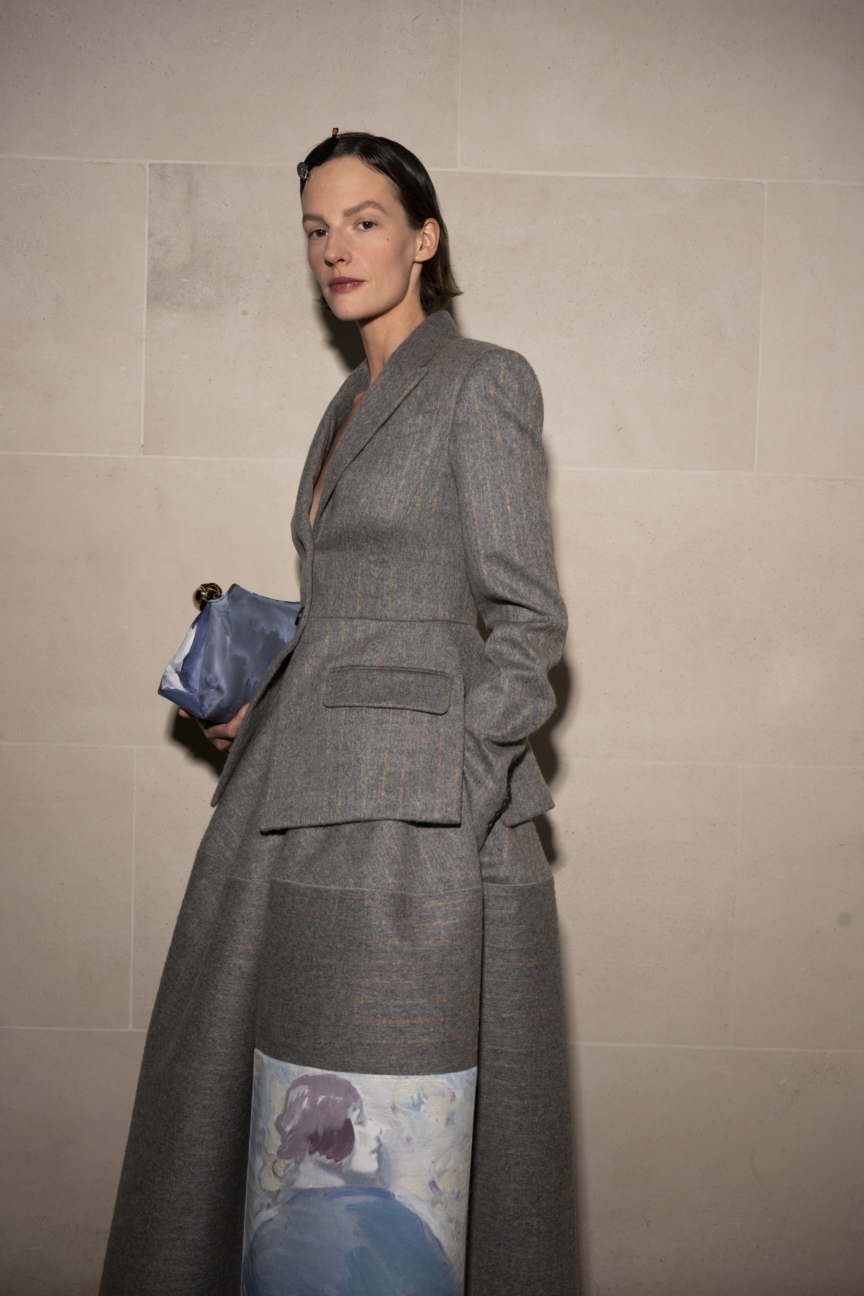 erdem-autumn-winter-2025-collection-backstage-45