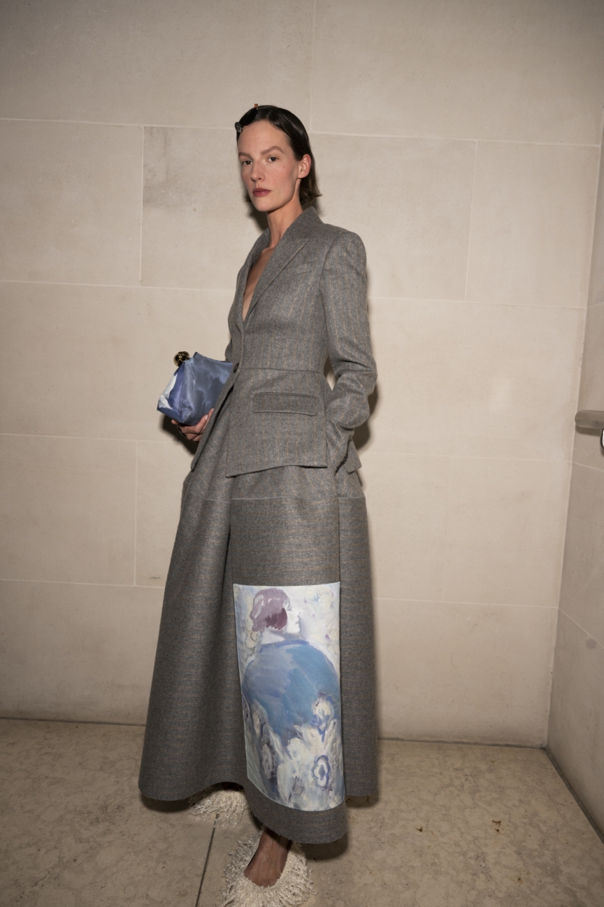 erdem-autumn-winter-2025-collection-backstage-46