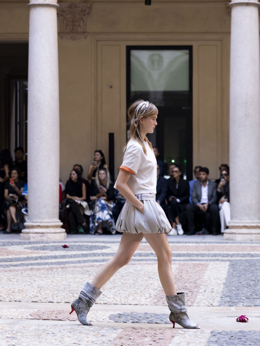 hui_ss27_laterali_019