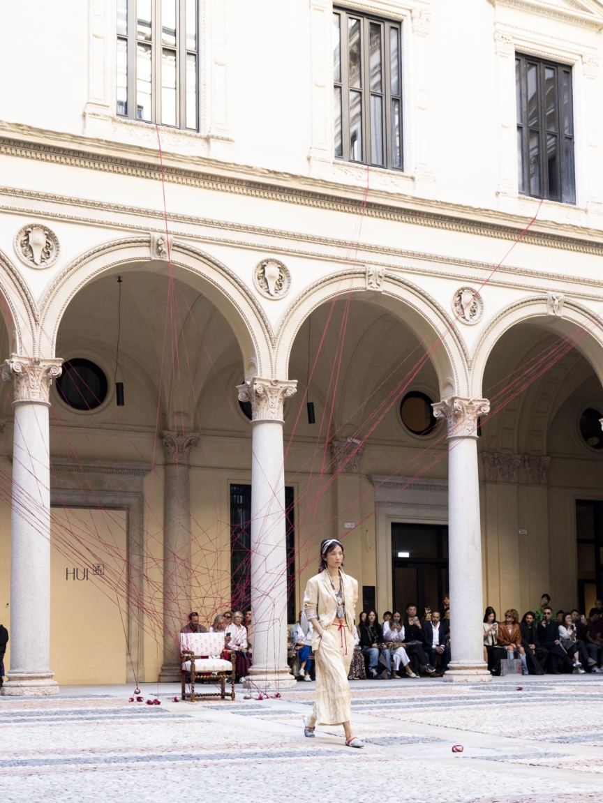 hui_ss27_laterali_058
