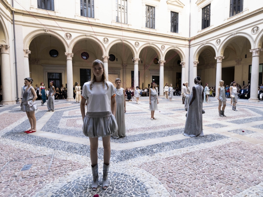 hui_ss27_laterali_071