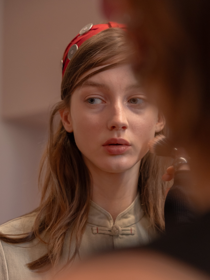 hui_ss27_backstage_3x4_152