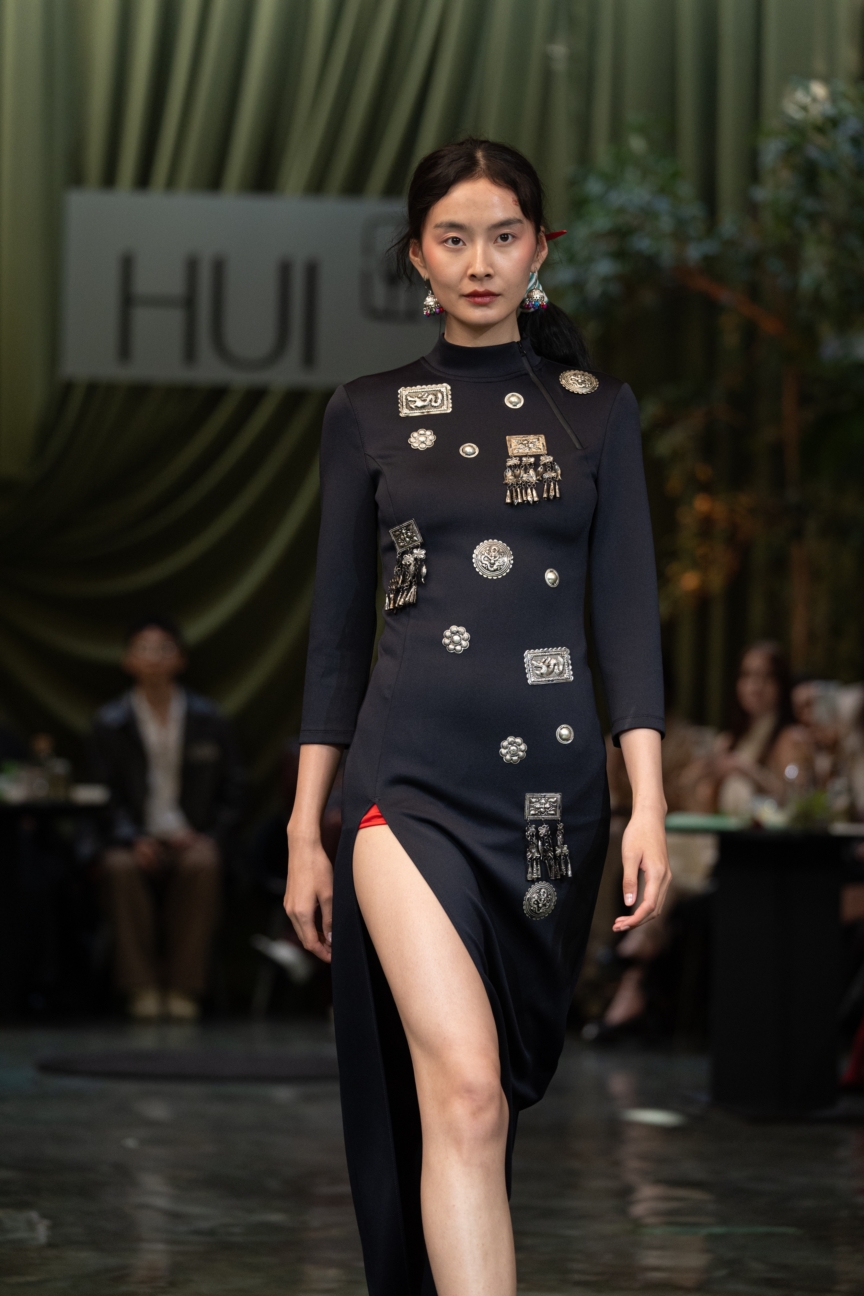 099_hui_dettagli
