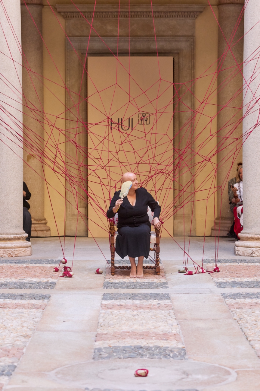 hui_ss27_performance_2x3_001