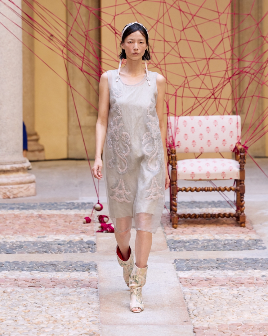 hui_ss27_runway_looks_4x5_022