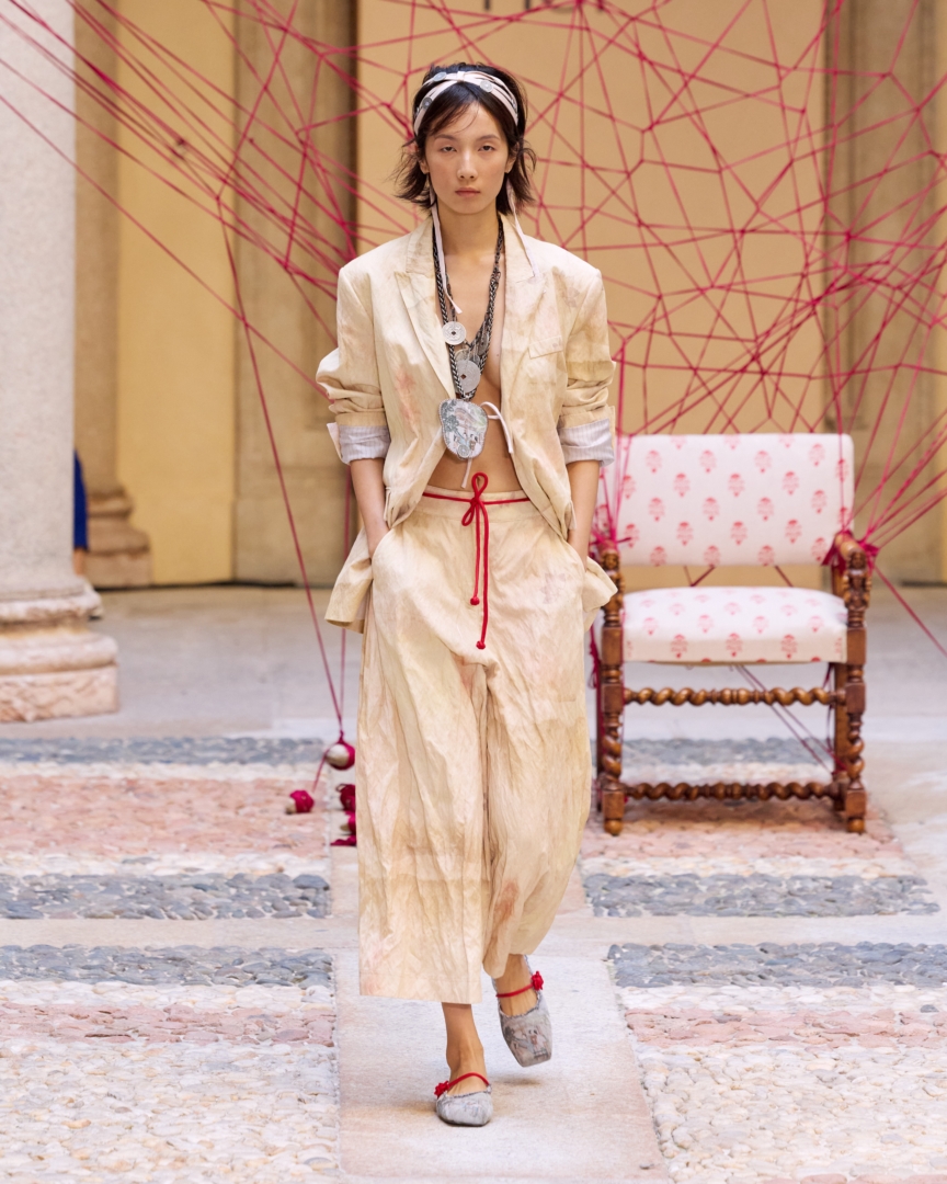 hui_ss27_runway_looks_4x5_024