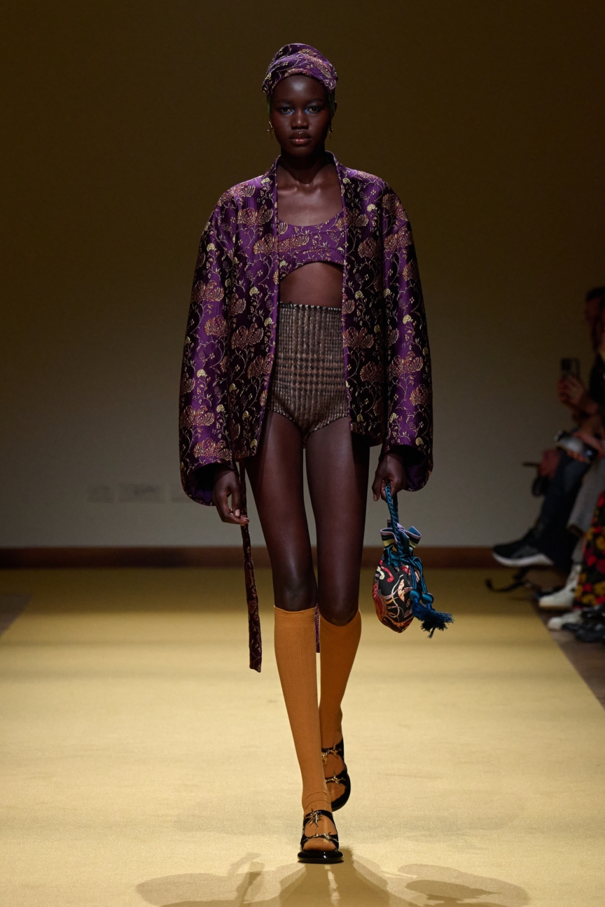 011_hui_fw26_runway_looks_2x3