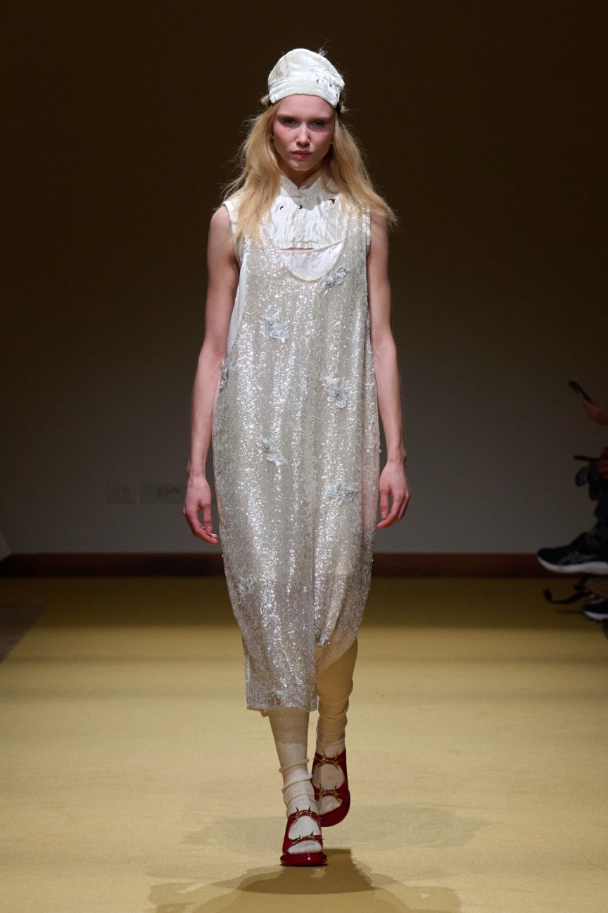 035_hui_fw26_runway_looks_2x3