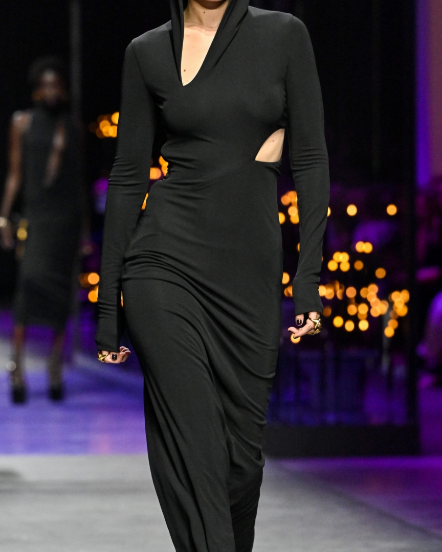 versace-ss23-womens-fashion-show-details-2