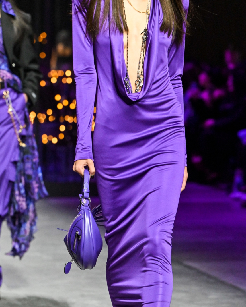 versace-ss23-womens-fashion-show-details-58