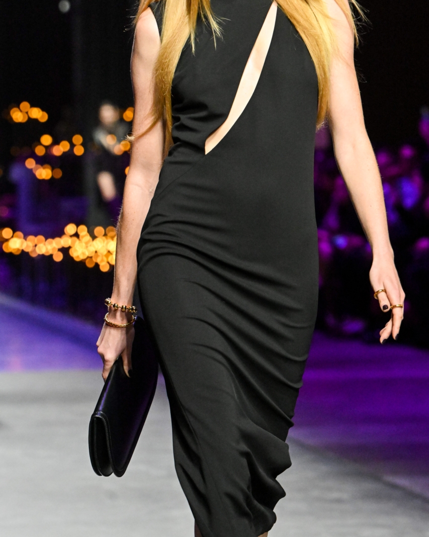 versace-ss23-womens-fashion-show-details-8