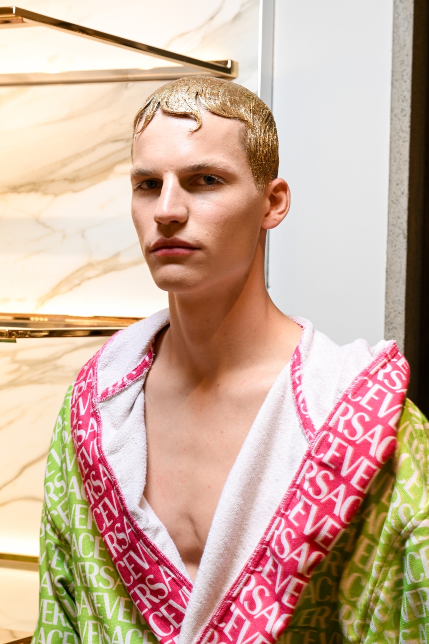 versace-mens-ss23-backstage-4