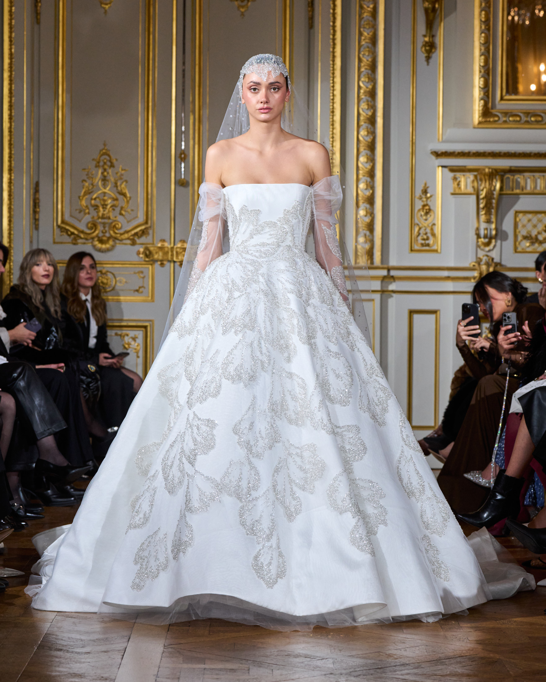 photo: Alessandro Lucioni / Gorunway.com