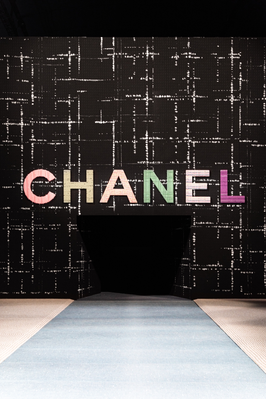 04_fw_2022-23_show_decor_pictures_copyright_chanel