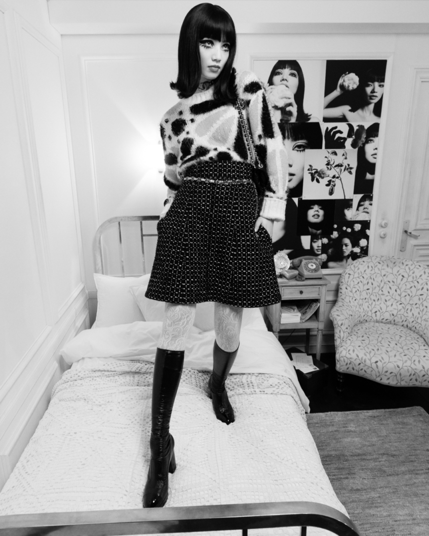 chanel_nana-komatsu-photographed-by-inez-vinoodh-adapted-from-the-movie-who-are-you-polly-maggoo-by-william-klein-copyright-films-paris-new-york_4x5-5