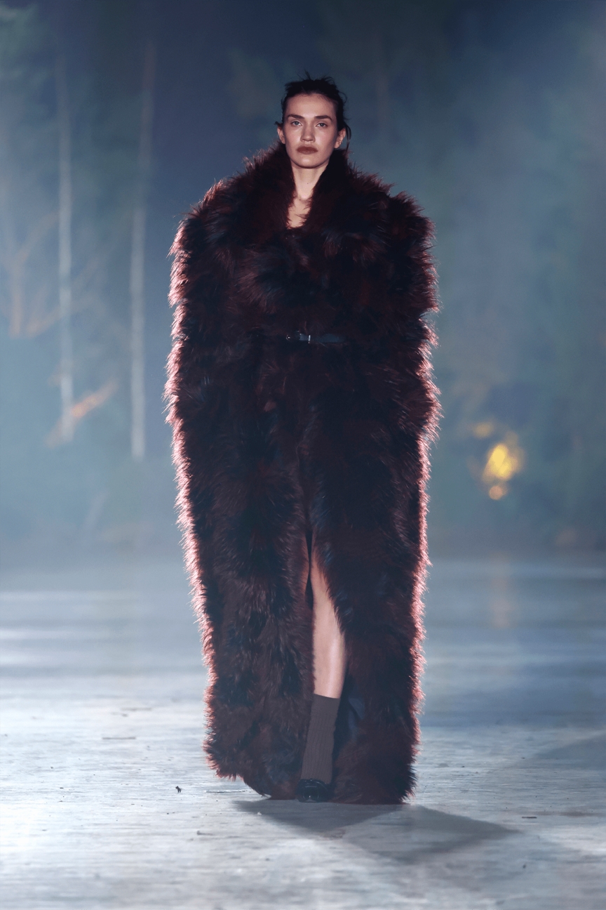 danny-reinke_aw26_runway27_by_-sebastian-reuter_getty-images_for_bfw_2-3