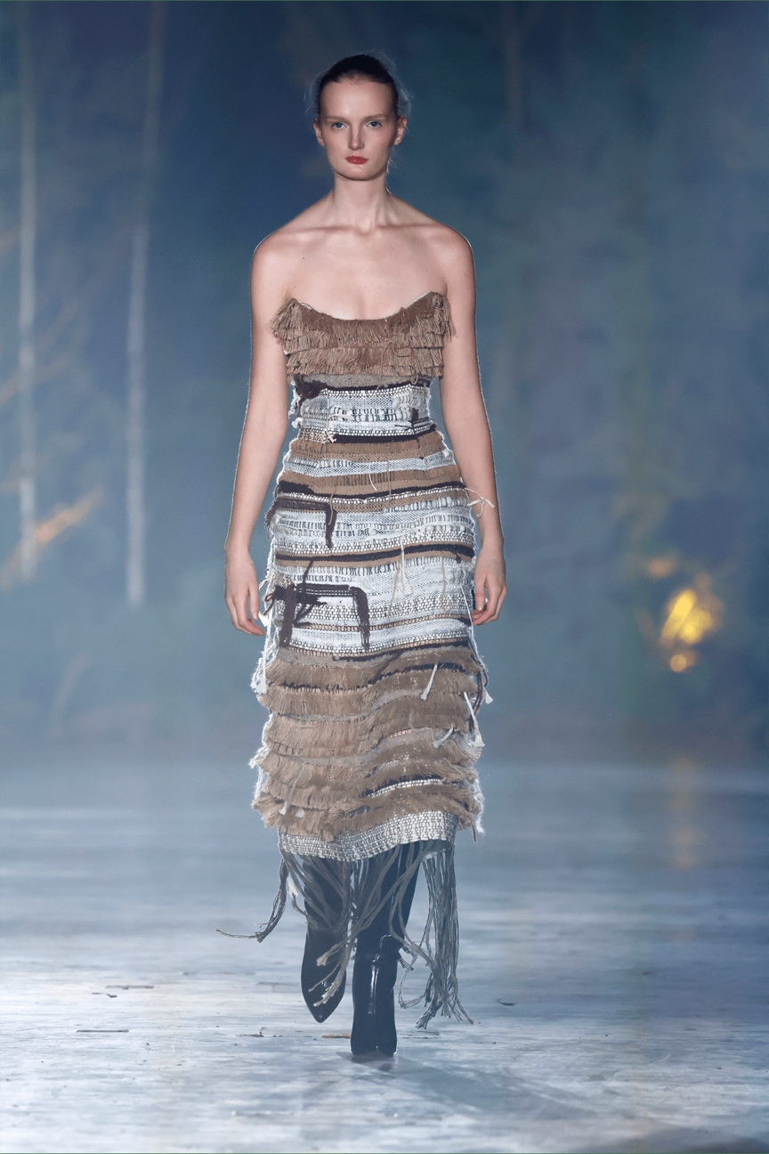 danny-reinke_aw26_runway31_by_-sebastian-reuter_getty-images_for_bfw_2-3